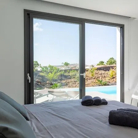 Villa Beta Heated Pool By Fuerteventuravillas *